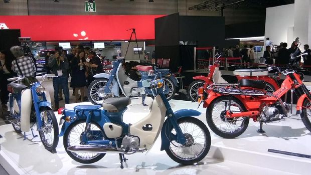 Honda Super Cub.