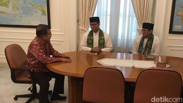 Anies-Sandi temui JK di Istana Wapres
