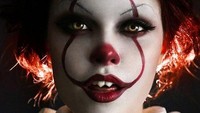 Wanita asal Saint Petersburg itupun juga sempat tampil dengan riasan ala Pennywise di film IT. (Dok. Instagram/sladkoslava)