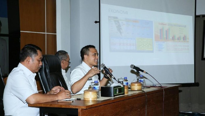 Tindak Lanjuti Arahan Presiden, Bupati Anas Kumpulkan Jajaran