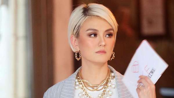 Senyum Manis Agnez Mo Senyum Manis Agnez Mo