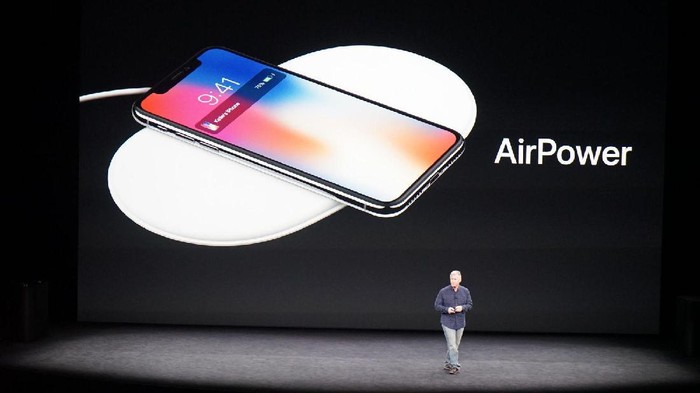 Pengenalan AirPower. Foto: Cnet Pengenalan AirPower. Foto: Cnet