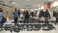 Mau Beli Sepatu Diskon di Lotus, Anda Cuma Punya Waktu 10 Menit!