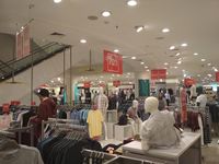 Akhir Tahun Mau Ditutup, Debenhams Diskon Hingga 70%