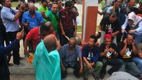 John menjelaskan warga ingin ada perubahan dan pemerataan pembangunan infrastruktur di Kabupaten Nganjuk. Pasalnya, selama ini pemerintah daerah tidak memperhatikan hal itu yang terkesan mengabaikan dan hanya mementingkan dirinya sendiri  