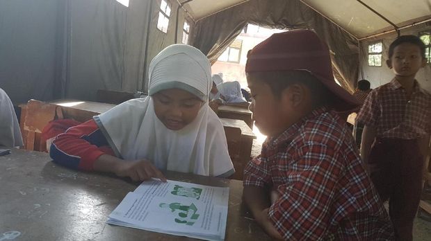 Siswa SD di Serang Belajar di Tenda hingga Bangunan Baru Jadi