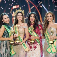 Maria Jose Lora berpose bersama empat finalis lainnya yang bersama-sama dengannya menjadi top 5. Dari kiri ke kanan, Nikola Uhlirova (Republik Ceko), Elizabeth Durado Clenci (Filipina), Maria Jose Lora (Peru), Tulia Aleman Ferrer (Venezuela), dan Brenda Azaria Jimenez (Puerto Rico). Foto: Dok. Facebook