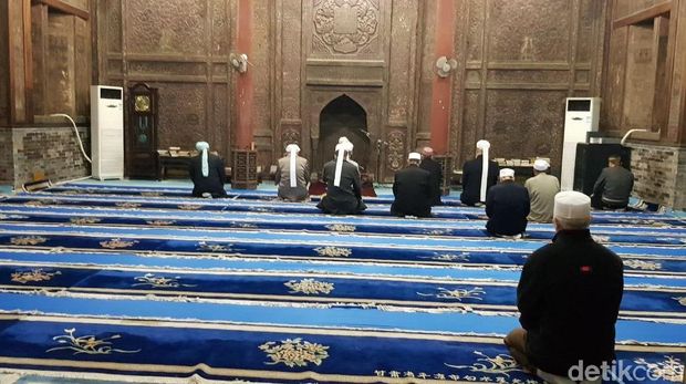 Subhanallah.. Indahnya Ayat Alquran di Dinding Masjid Tertua China