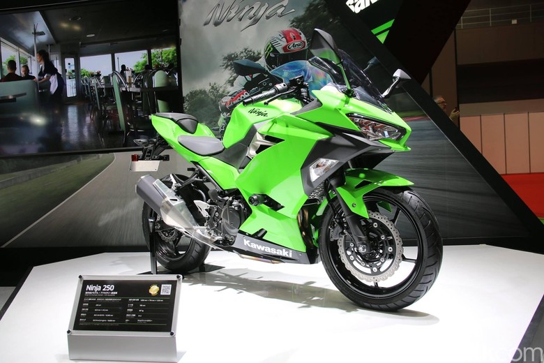 Kawasaki Ninja 250 Fi di Tokyo Motor Show 2017 Foto: Kawasaki Kawasaki Ninja 250 Fi di Tokyo Motor Show 2017 Foto: Kawasaki