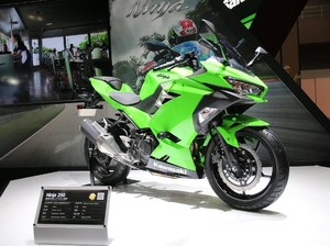 Kawasaki Siapkan 3 Motor Terbaru Sore Ini, Salah Satunya Ninja 250 Fi