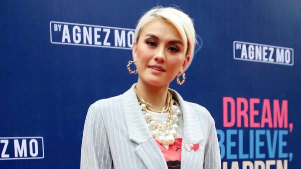 Senyum Manis Agnez Mo Senyum Manis Agnez Mo