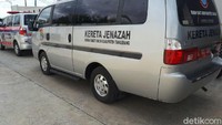 Mobil jenazah disiagakan di lokasi (Foto: Ahmad Bil Wahid/detikcom)