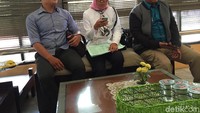Polresta Depok mengirimkan tim siber ke Universitas Indonesia untuk mendapatkan kepastian soal sosok yang ada di dalam video tersebut.
