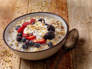 Populer Sebagai Menu Sarapan, Ini 5 Manfaat Sehat Makan Yogurt