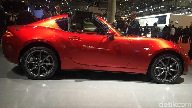 Mazda Roadster RF