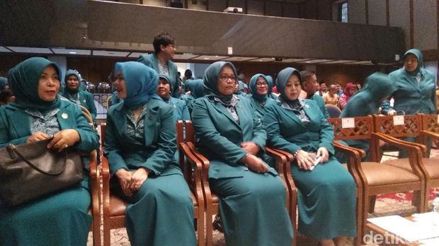 Nur Asia Uno juga hadir di lokasi
