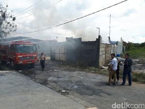 Bawa Kantong Jenazah, Petugas DVI ke Gudang Petasan yang Meledak