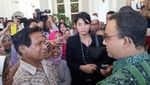Sambutan Hangat dan Canda dari Anies-Sandi ke Warga Bukit Duri
