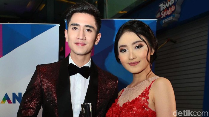 Cerita Natasha Wilona Liburan Bareng Verrell Bramasta di Malaysia