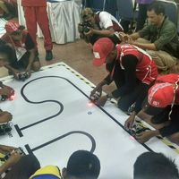 Keren! Para Pramuka Muda Ini Adu Jago Merakit Robot