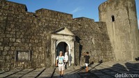Benteng ini dijuluki The Pentagon of Indonesia. Karena benteng ini mirip degnan bangunan Pentagon yang berada di Amerika (Syanti/detikTravel)