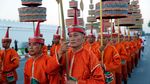 Foto: Sakral, Begini Suasana Kremasi Raja Thailand