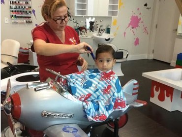 Ekspresi Menggemaskan Anak anak Ketika Potong Rambut Ekspresi Menggemaskan Anak anak Ketika Potong Rambut