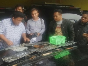 Polisi Bongkar Kiprah Pasutri Bandung Pemalsu STNK Mobil