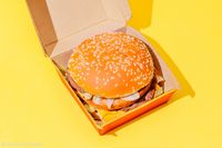 Ganti Nama Perusahaan Jadi <i>Golden Arches</i>, McD di China Dapat Sorotan