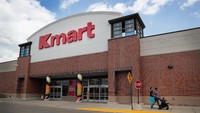 Perusahaan ritel ini akan menutup 42 toko di AS. Lokasinya di Clementon, East Brunswick, Pleasantville, Mantua, Manahawkin, New Jersey, dan Rio Grande.  (Photo by Scott Olson/Getty Images)