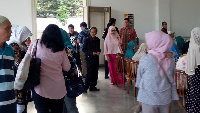 Ingin Curhat ke Anies, Warga Bukit Duri Tagih Kampung Deret