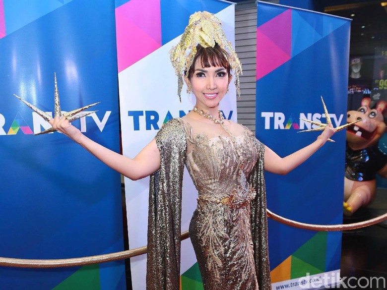 Hotman Paris Tercengang Dengar Pengakuan Roro Fitria dan Alona Soal Harta Hotman Paris Tercengang Dengar Pengakuan Roro Fitria dan Alona Soal Harta