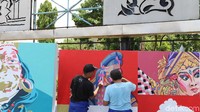 Tugas ekonomi kreatif adalah memberikan nilai tambah, sehingga dapat menghasilkan produk yang bernilai tinggi dan berkontribusi besar pada perekonomian.