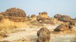 Foto: Bukit Jamur yang Unik di Gresik