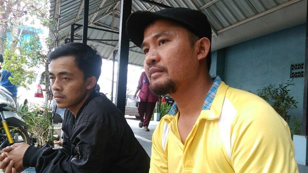 Emu menceritakan nasib keluarganya yang tewas akibat ledakan di pabrik kembang api.