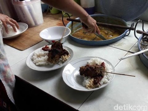 Sate Komo kuliner di Pasuruan/