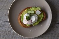 Yuk, Bikin 5 Kreasi Avocado Toast yang Praktis dan Enak Ini!