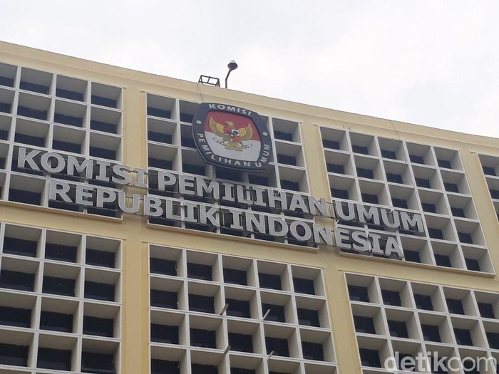 Gedung KPU RI, Jl Imam Bonjol, Jakpus