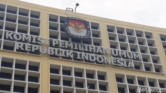 MK Tak Temukan Bukti Ijazah Setara SMA Gibran, KPU Buka Suara