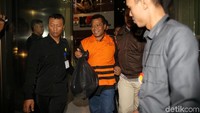Kadis Lingkungan Hidup Kabupaten Nganjuk Harjanto ditahan di Rutan Salemba.