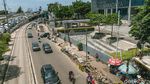 Foto: Revitalisasi Jalur Pedestrian di Depan Trisakti yang Buat Macet
