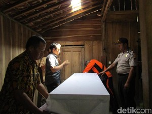 Wami, TKI Korban Kecelakaan di Malaysia Dimakamkan di Sragen
