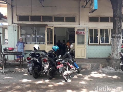 Sate Komo kuliner di Pasuruan/ 
