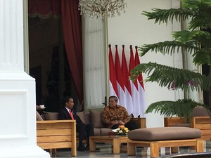 Usai Bertemu Jokowi 1 Jam, SBY Tinggalkan Istana