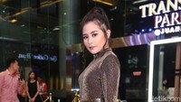 Di acara itu dirinya dinobatkan sebagai Selebriti Terfavorit. Foto: Prilly Latuconsina (Hanif/detikHOT)