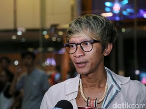 Aming Masih Cengeng Kenang Anaknya yang Sudah Tiada