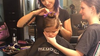Ekspresi Menggemaskan Anak-anak Ketika Potong Rambut