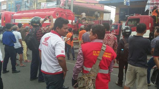Tabung Gas KFC di Binjai Meledak, 3 Orang Terluka