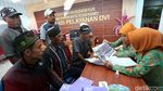 Duka Keluarga Korban Ledakan Pabrik Kembang Api di RS Polri
