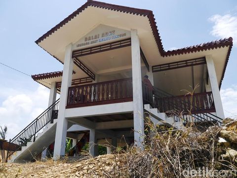 Balai Adat Lembaga Adat Melayu Tuatunu (Kurnia/detikTravel)